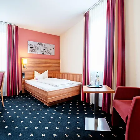 Panorama Hotel 3*